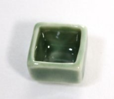 画像2: 陶器四角皿・グリーン (2)