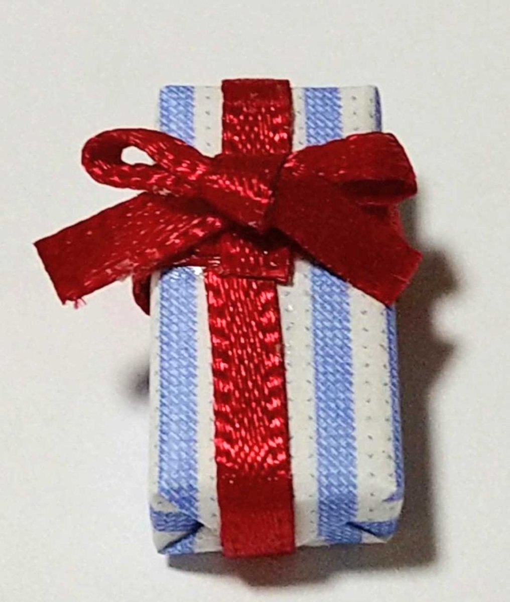 画像4: ミニチュア　クリスマスボックス長方形・小　　(30%オフ) (4)