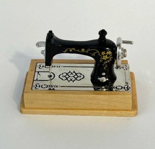 ミニチュアミシン 小物入れ 8個 アンティーク風 ミニチュアミシンの小物入れ : みしんぽーと ブログ