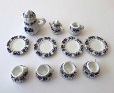 画像3: ミニチュア食器 陶器ティーセット15点セット  ブルーフラワーライン (3)