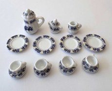 画像1: ミニチュア食器 陶器ティーセット15点セット  ブルーフラワーライン (1)