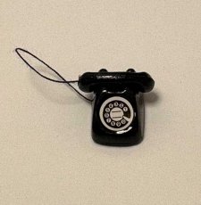 画像1: ミニチュア雑貨 黒電話 / レトロ電話 回転式ダイヤル電話 (1)