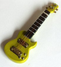 画像1: ミニチュア楽器 エレキギター・レスポールタイプ（イエローグリーン） (1)
