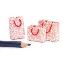 画像5: ミニチュア雑貨 手提げ紙袋（ピンク/柄）(30%オフ) (5)